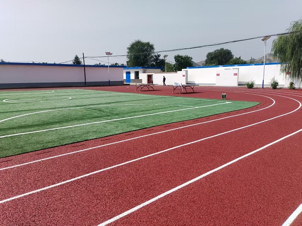 永登县大同镇泉水沟小学 (2).jpg